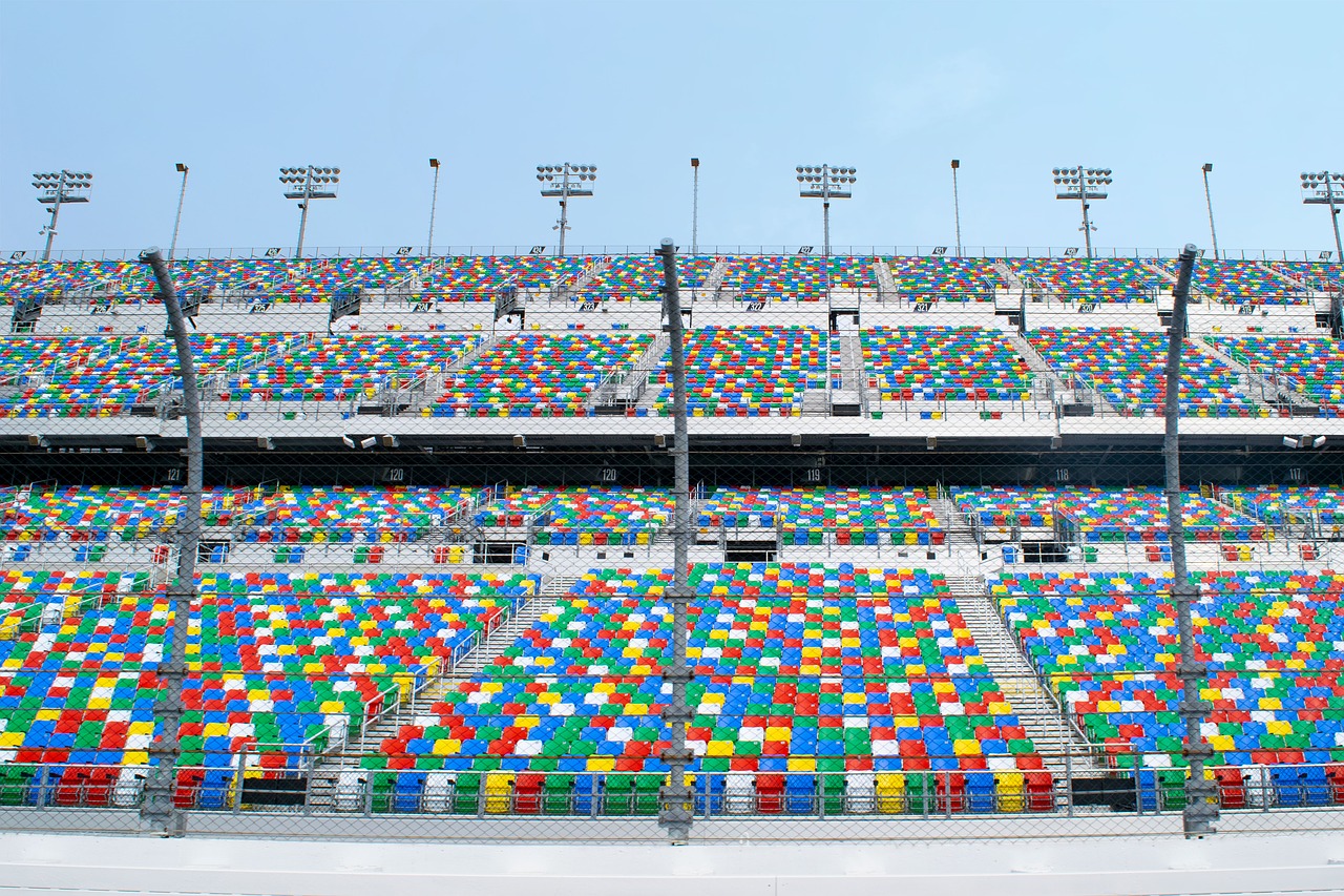 Daytona NASCAR Heroes – Comic Book Review